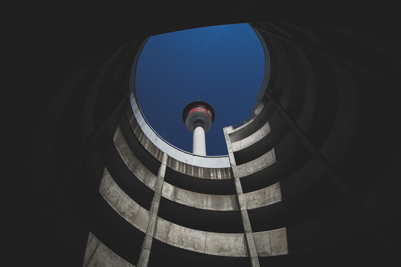 circle, parking, built structure, outdoors, tower, travel destinations, tourism, nature, angle, 5K, directly below, sunny, modern, skyscraper, worm, grey
