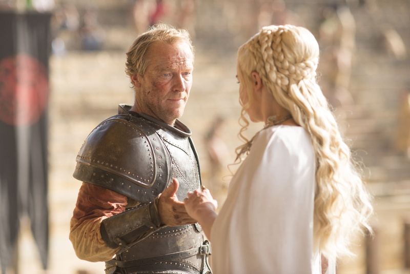 game of thrones, couple - relationship, males, waist up, heterosexual couple, togetherness, love, focus on foreground, women, positive emotion, emotion