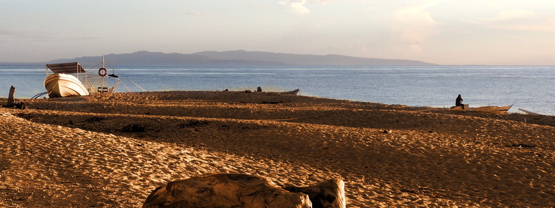 beautiful beach, seascape, men, working, adult, outriggers, water, island, driftwood, occupation, sunsets, boat, sunrise, sea, real people, scenery, land