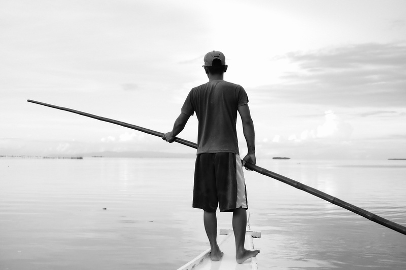 sky, 4K, sea, men, phillipines, real people, day, rear view, lifestyles, nature, water, standing, philippines, leisure activity, outdoors, non-urban scene