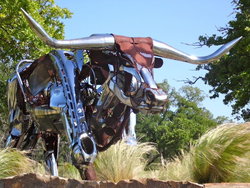 working animal, silver, domestic animals, outdoors, one animal, adults only, adult, sky, 4K, vertebrate, statue, Texas, metal art, Longhorn, texas, land
