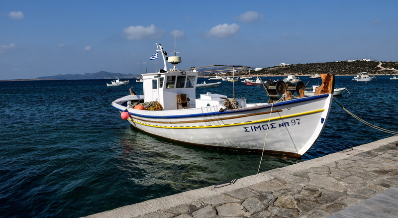 port, 5K, fishing boat, transportation, landscape, sea, water, boat, sky, travel, day, built structure, nautical vessel, sunlight, fisherman, anchored