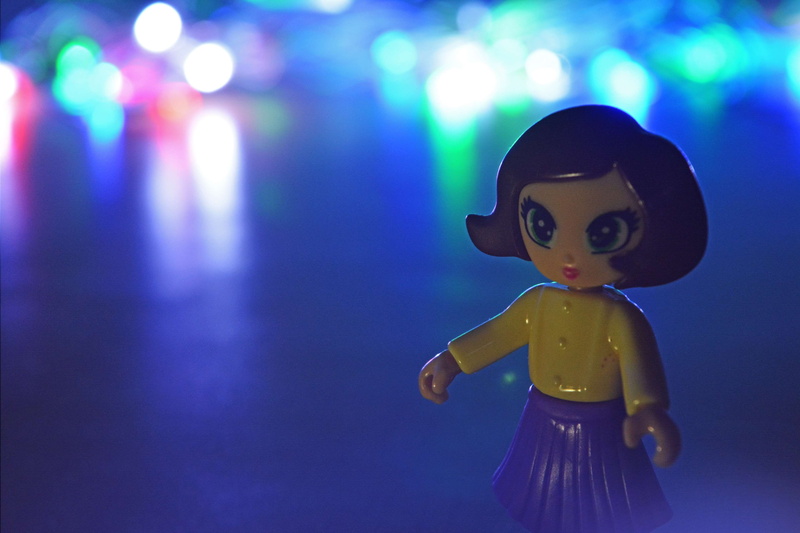 clothing, one person, nightlife, smiling, toy, girl, rice lights, close-up, representation, innocence, purple, emotion, she likes to visit the riverfront