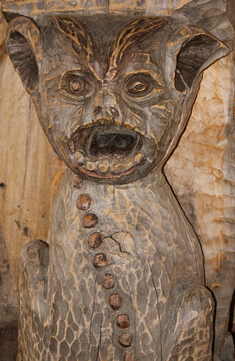 history, representation, cat, close-up, wooden sculpture, no people, architecture, human representation, craft, wood, the past, creativity, sculpture, face