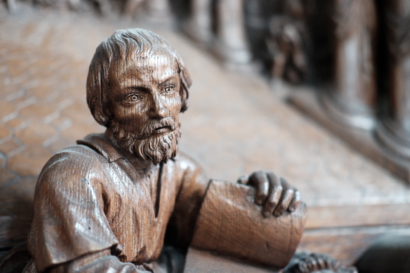 facial hair, gray hair, senior adult, woodcut, sculpture, artwork, male likeness, church, craft, the past, representation, contemplation, 4K, human representation