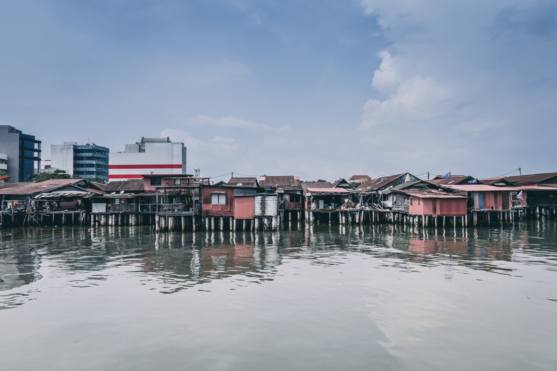 building, homes, 5K, cloud - sky, day, town, city, surrounded, no people, seaside, sea, reflection, water, houses, urban, house, daytime, architecture