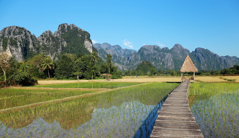 land, the scenery, no people, day, tranquil scene, water, vieng tara villa, sky, mountain range, nature, scenics - nature, vang vieng, tree, non-urban scene