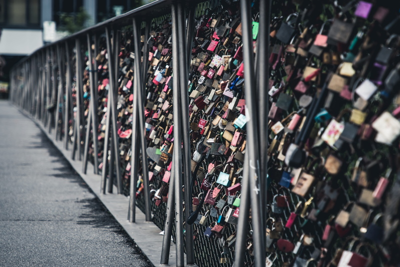 selective focus, bridge - man made structure, street, love lock, large group of objects, 5K, no people, bridge, symbol, padlock, city, eternity, heart