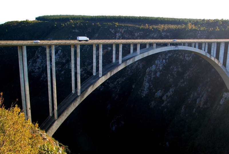 bridge - man made structure, high bridge, pillar, arch, transportation, plant, garden route, bridge, tree, connection, architecture, car truck, truck, 2K