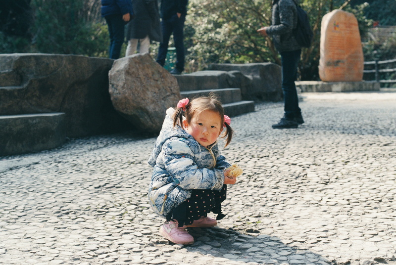 cute, childhood, leisure activity, men, one person, lifestyles, china, women, chinese, preschool age, females, casual clothing, innocence, xiangxi, kid