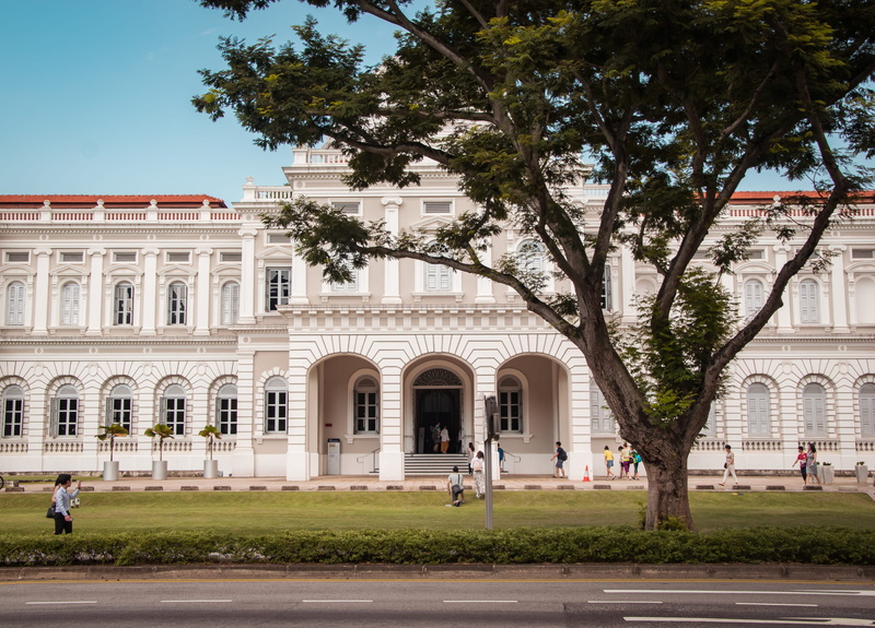 office building, the past, 2K, transportation, urban, day, arch, mansion, fountain, building, outdoors, road, home decor, tropical climate, grass, nature