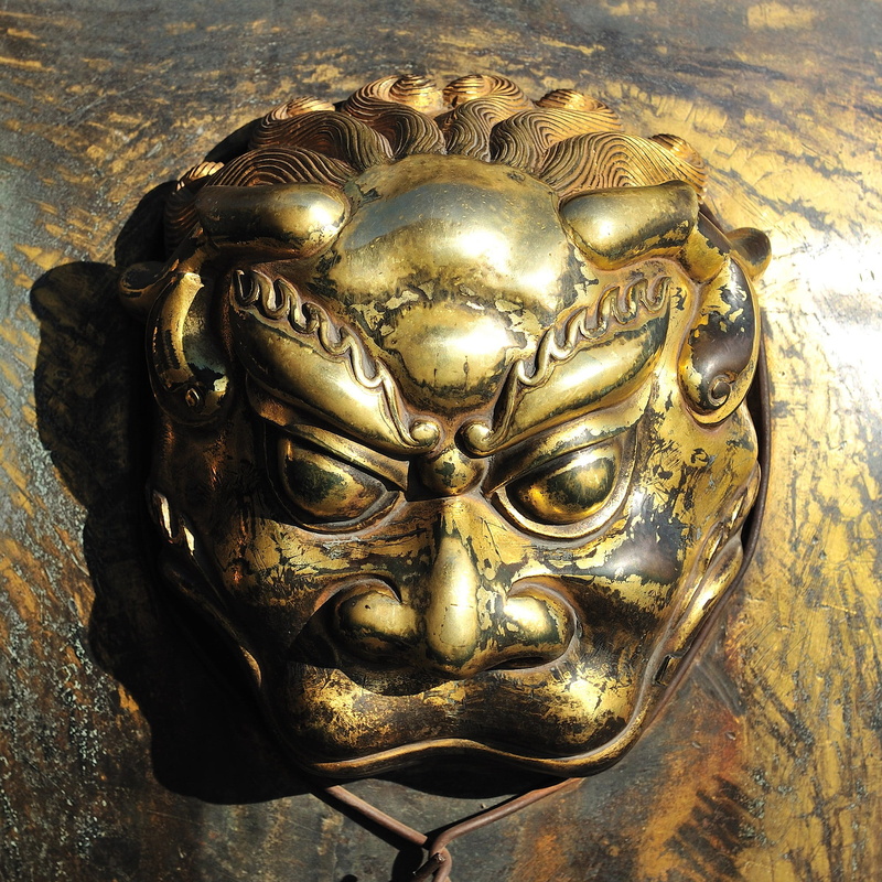 metal, architecture, gold colored, creativity, male likeness, spirituality, religion, gold, character, lion, carving - craft product, close-up, craft, carving