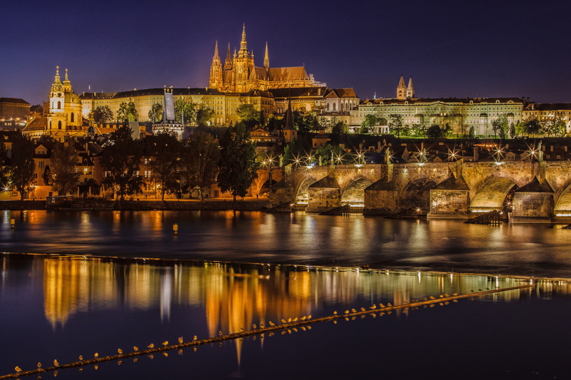 Prague, the Vltava river, Charles Bridge, Czech Republic, night city, building, Vltava river, white, 1080P, concrete