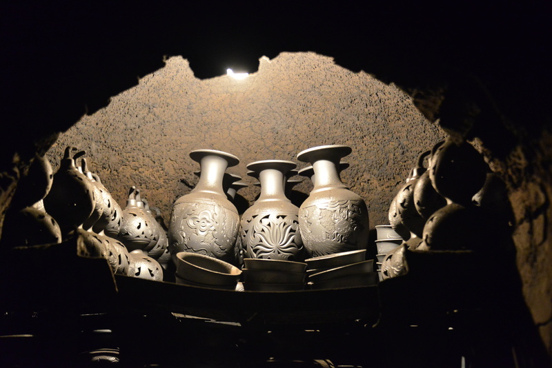kiln, jug, illuminated, black pottery, nature, drink, pitcher - jug, old, ceramics, antique, no people, craft, still life, indoors, 5K, pottery kiln, crockery
