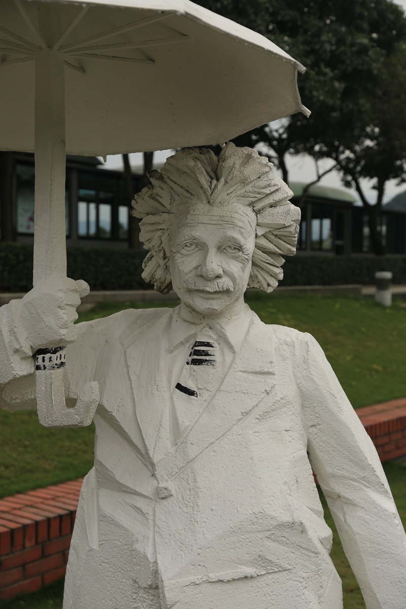 architecture, no people, day, representation, focus on foreground, sculpture, zhu ming, art and craft, senior Adult, einstein, carving - craft product