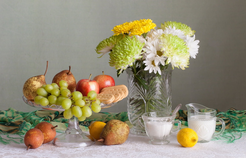 cookies, grapes, bouquet, container, Apple, healthy eating, citrus fruit, vase, food, food and drink, flower arrangement, variation, no people, fruit, flowers