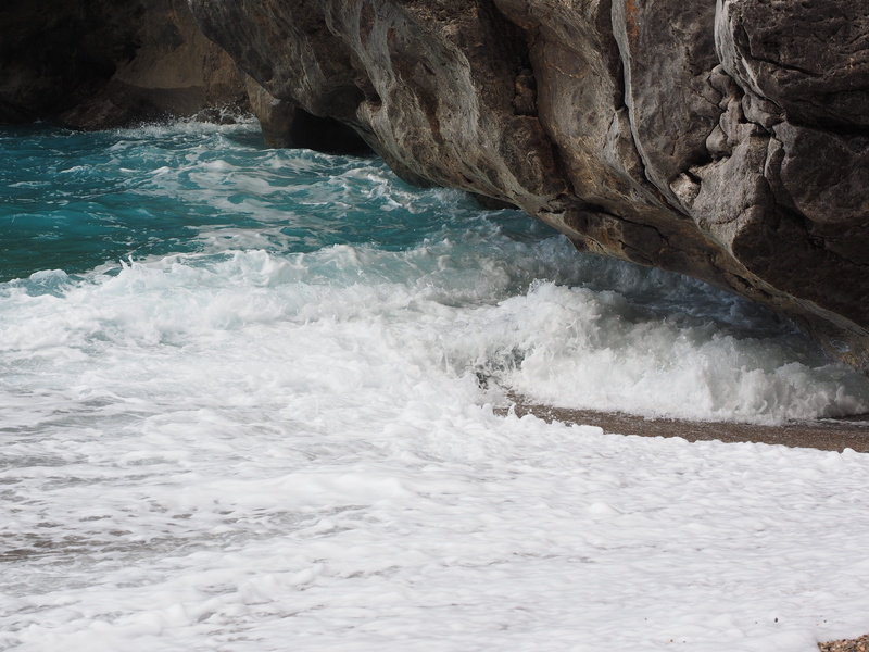 solid, no people, sea bay, sport, natural wonders, nature, wave, beauty in nature, aquatic sport, pebble, serra de tramuntana, torrent pareis, rock - object
