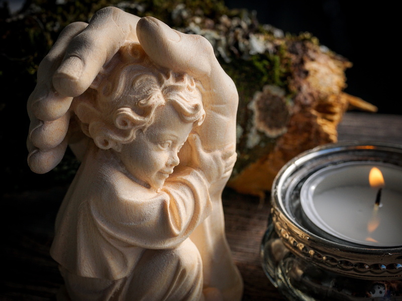 nature, belief, spirituality, comfort, fire - natural phenomenon, flame, fire, force, statue, withdrawal, 5K, hope, wood carving, all souls, burning, consolation