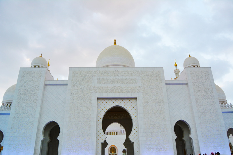 built structure, outdoors, praying, sky, place of worship, no people, islam, travel destinations, architecture, building exterior, cultures, travel, facade