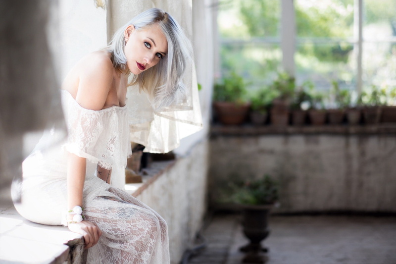 no bra, women, Pascal Martin, 1080P, bare shoulders, tattoo, see-through clothing, white dress, dress, dyed hair, lace, cleavage, blue eyes, blonde