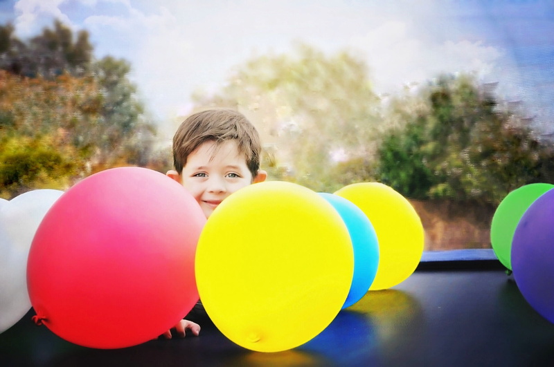 happiness, males, assorted, celebration, innocence, 1080P, color, balloon, celebrate, girls, children only, child, emotion, fun, boy, ball, smiling, men