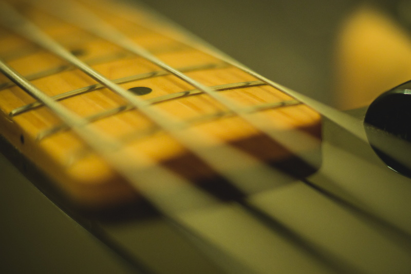 selective, photo, musical instrument, brown, extreme close-up, food, photography, strings, indoors, musical equipment, single object, close, 4K, full frame