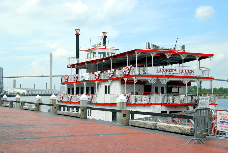 ship, outdoors, mode of transportation, vessel, landmark, famous Place, day, steamboat, river, tourist, landscape, people, water, transport, vacation, transportation