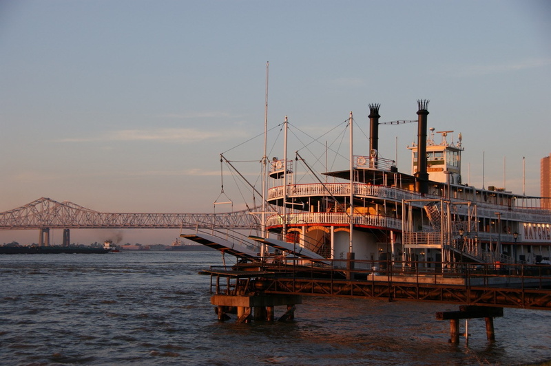 720P, paddle steamer