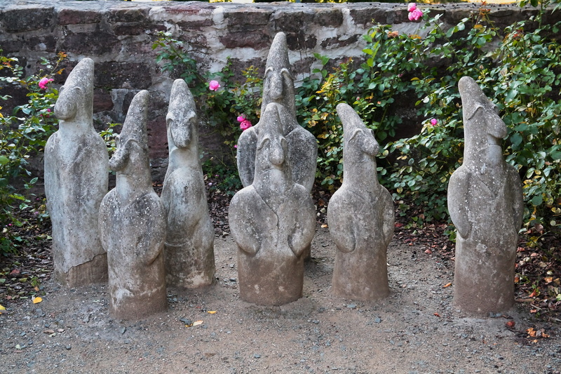 Gebrüder Grimm, dwarfs, Grimm, travel, human representation, no people, outdoors, architecture, ancient civilization, buddha, asia, sculpture, craft, temple - Building