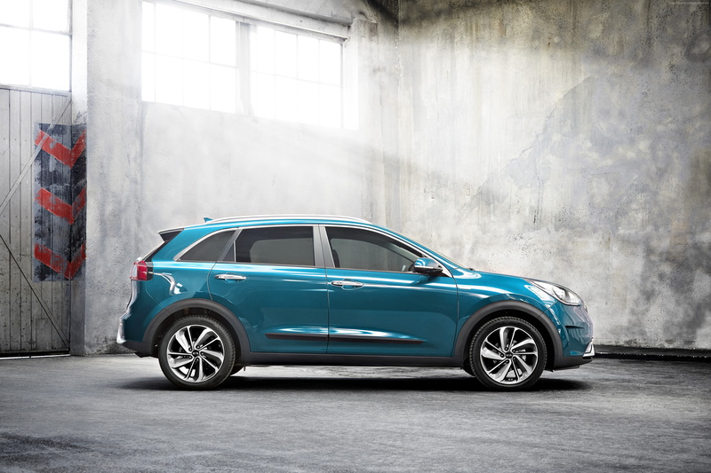 electric cars, side view, city, sports car, car, 4K, stationary, architecture, Kia Niro Worldwide, retro styled, indoors, vintage car, Geneva Auto Show 2016
