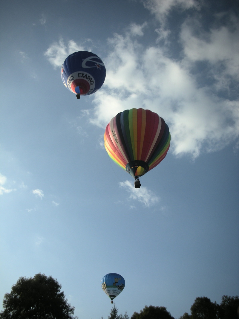 hot, day, transportation, ballooning, sport, 2K, sky, Hot-Air Ballooning, people, low angle view, balloon, air, nature, mid-air, cloud - sky, air vehicle