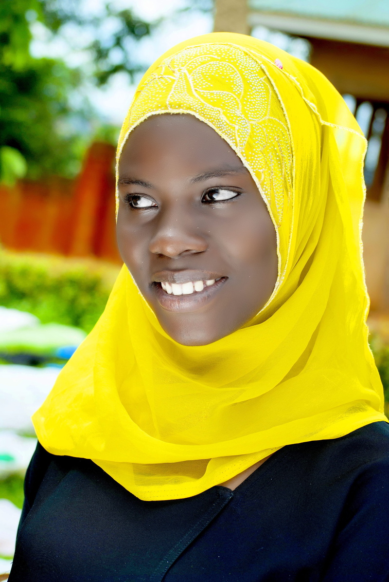 beautiful women, one person, beautiful woman, one young woman only, Mbogo, high, smiling, school, east africa fashion, only women, front view, focus on foreground