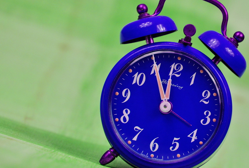 deadline, copy space, indoors, time to rethink, ring the bell, purple, pointer, clock hand, night, checking the time, 4K, single object, the eleventh hour