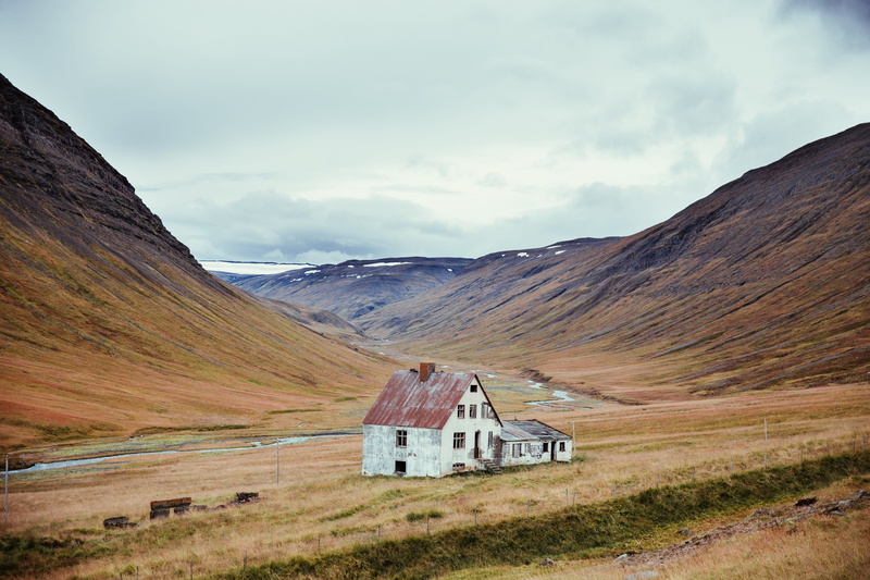 Around the World, architecture, rural scene, land, cloud - sky, photo, mountain, Outdoor, building, day, building exterior, 4K, iceland, travel destinations
