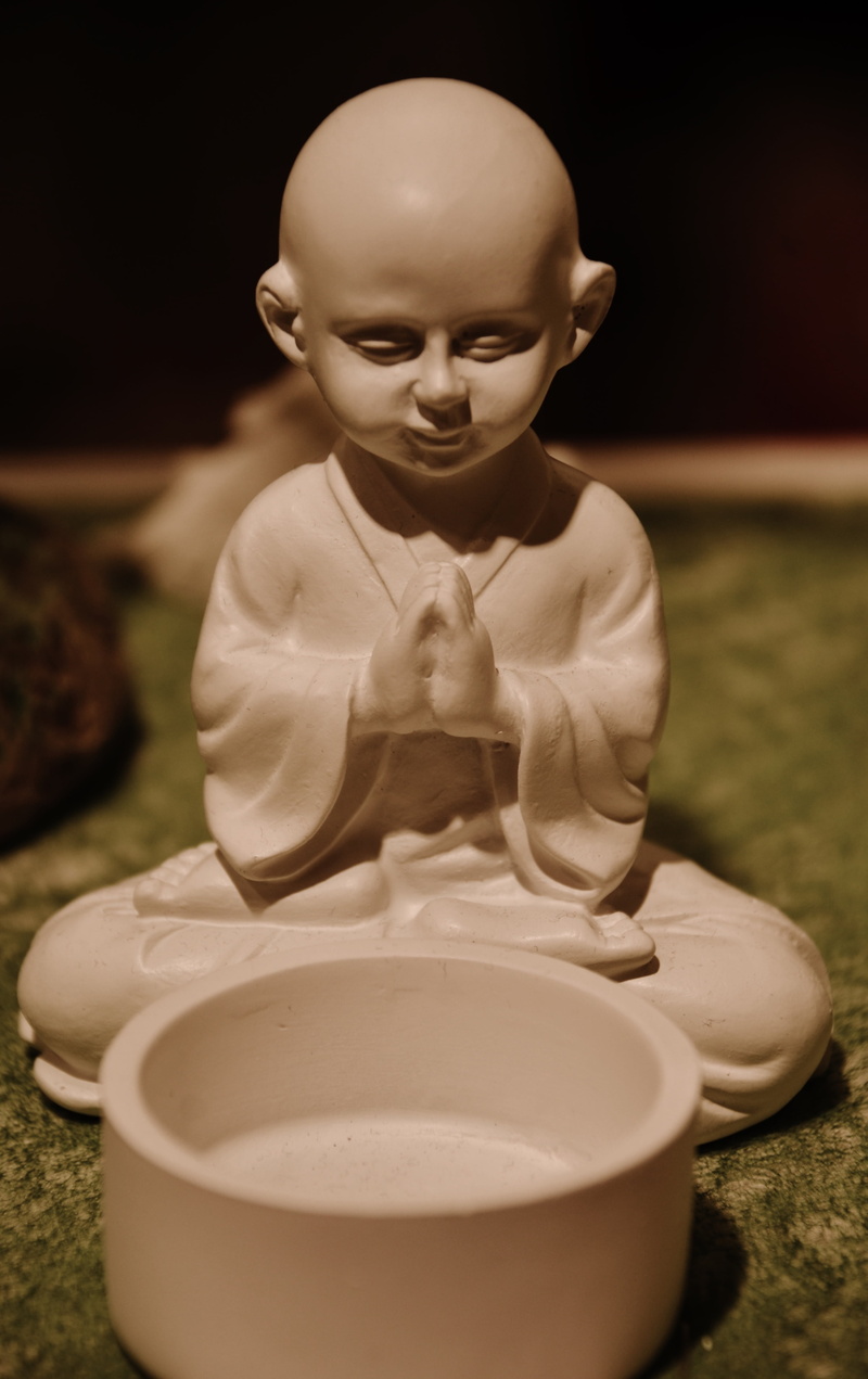 4K, no people, representation, art and craft, still life, decorative, table, winged, close-up, heaven, fantasy, craft, meditation, ceramics, indoors, male likeness