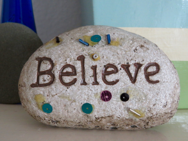 paperweight, whimsical, 4K, yard, stone, rubble, table, white, garden, western script, craft, no people, blue, brown, birthday cake, cake, ready-to-eat
