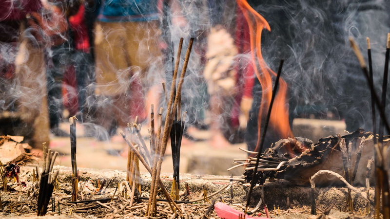 stick, motion, tradition, believe, spiritual, pray, domestic, religion, 2K, incense stick, traditional, fire - natural phenomenon, day, worship, people