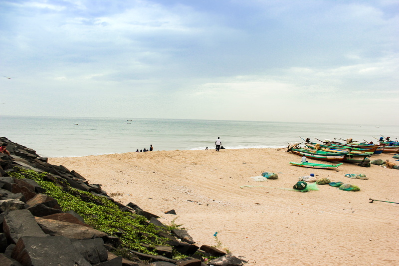 beach, beauty in nature, horizon over water, india, vacations, outdoors, horizon, cloud - sky, sea, puducherry, tranquility, holiday, incidental people