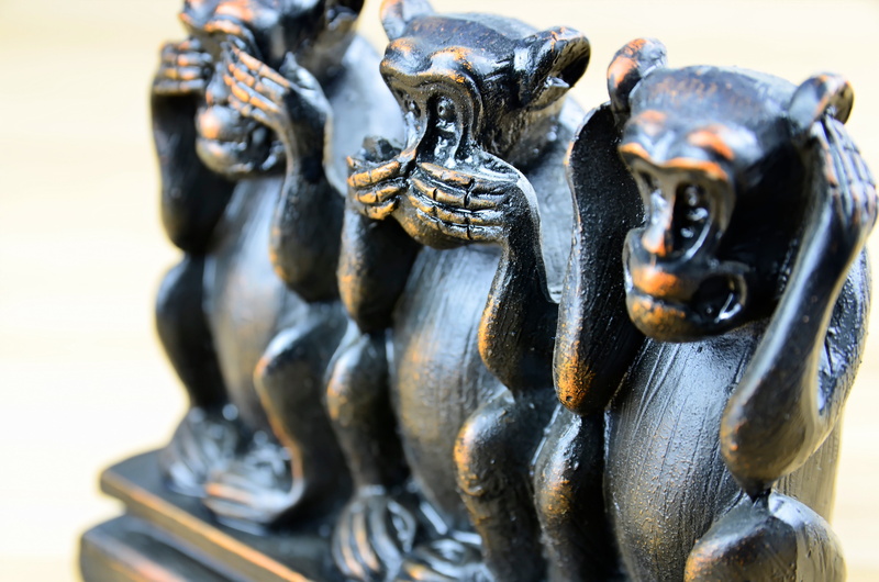 statue, spirituality, sculpture, close-up, metal, craft, outdoors, 4K, wooden figures, art and craft, no people, ancient icon, animal wildlife, three monkeys
