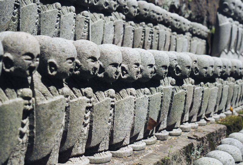 building, no people, 5K, large group of objects, human representation, spirituality, belief, japan, in a row, architecture, buddah, carving, order, craft
