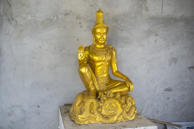 belief, spirituality, built structure, religion, creativity, gold, male likeness, art and craft, architecture, 4K, gold colored, indoors, sculpture, place of worship