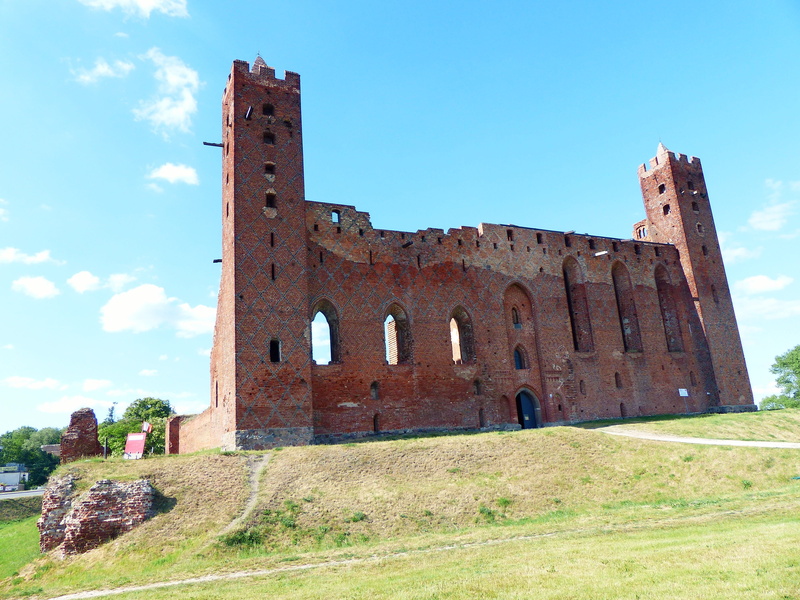 at the court of, nature, ruined, outdoors, radzyń chełmiński, tourism, sky, stone, castle, old, crash, architecture, cloud - sky, deterioration, day, archaeology