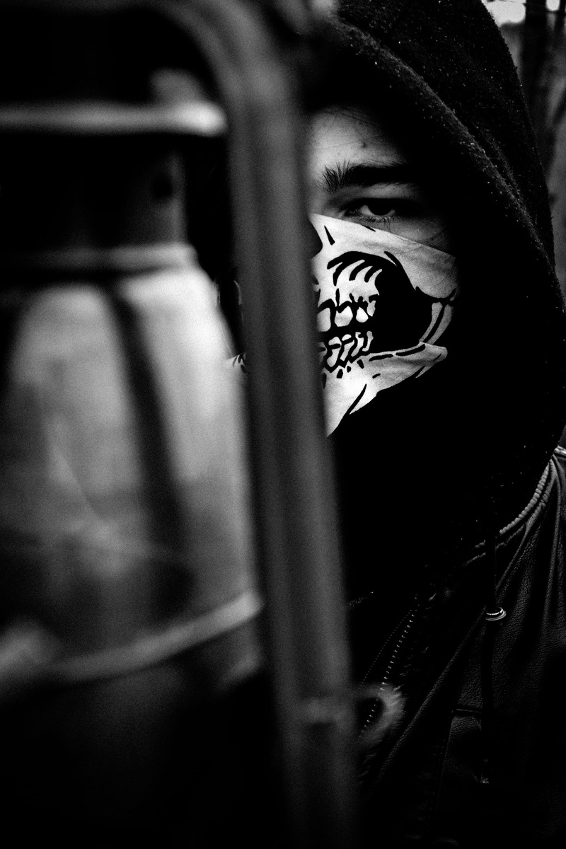 hood, one Person, scary, lifestyles, cultures, evil, 2K, spooky, horror, young adult, Lantern, headshot, front view, selective focus, aggression, adult