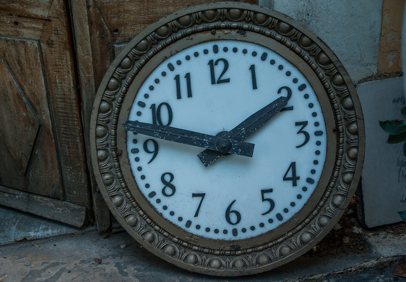 day, roman numeral, close-up, retro styled, circle, hour hand, old, wall, white, round, old-fashioned, clock, accuracy, shape, brown, points, Pendulum