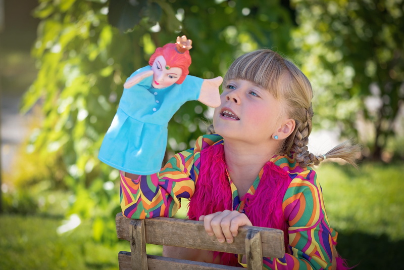 portrait, offspring, hand puppet, day, nature, girl, braids, hair, leisure activity, females, employs, role playing game, girls, summer, face, one person