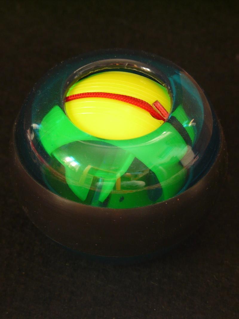 rotation, no people, flywheel, 2K, training device, multi colored, food and drink, refreshment, Training, Toys, illuminated, gyrotwister, glowing, electric lamp