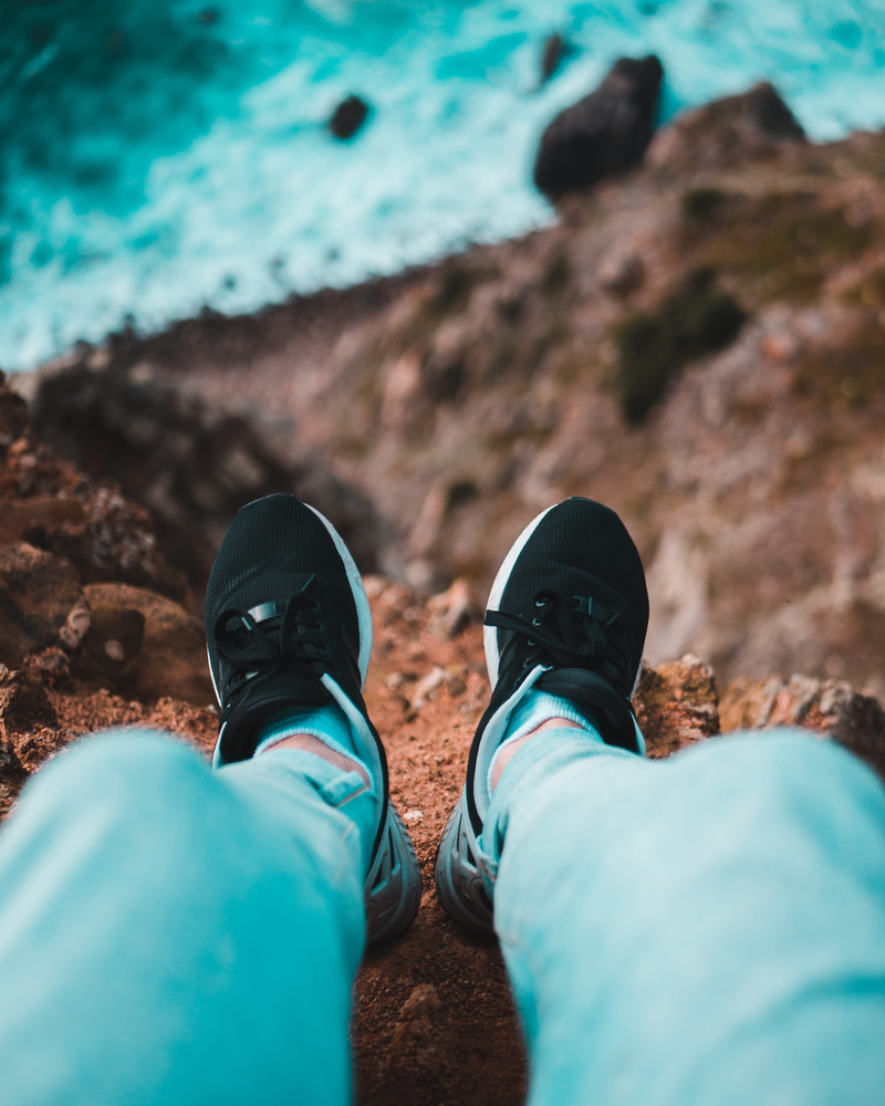 one person, legs, sea, ocean, personal perspective, outdoors, shoe, lifestyles, blue, nature, 4K, cabo da roca, feet, human foot, day, human body part
