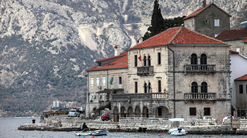 4K, perast, residential district, tourism, nature, built structure, building, montenegro, building exterior, water, mountain, lake, waterfront, incidental people