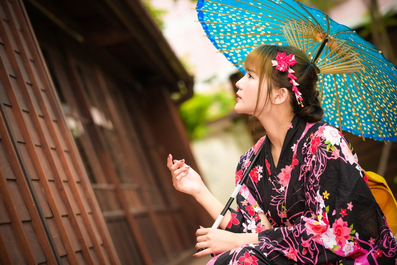 fashion, 4K, lifestyles, human body part, young adult, beautiful woman, clothing, women, portrait, adult, floral pattern, outdoors, young women, one person