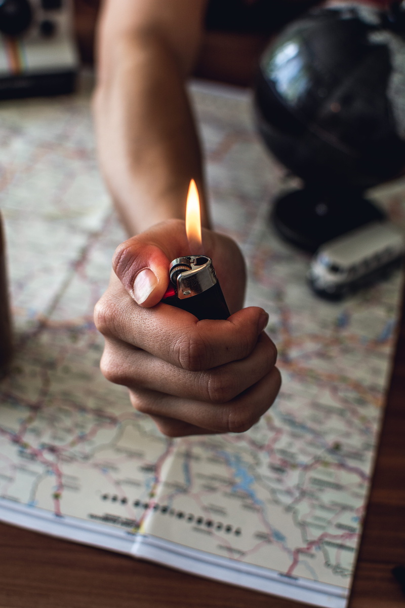 body part, close-up, holding, fire, lights, alcohol, lifestyles, candle, disposable, drink, fire - natural phenomenon, black, 5K, flame, human hand, lighter